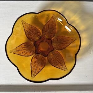 Vintage Anchor Hocking Renaissance Amber Glass Bowl Gold Pressed Leaf 8" Dish